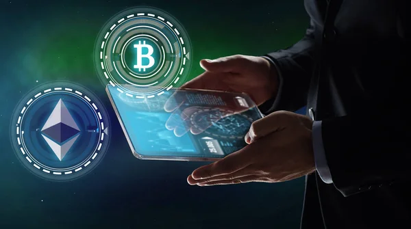 The Role of Cryptocurrency Payments in E-Commerce: Why Digital Assets Are Gaining Traction